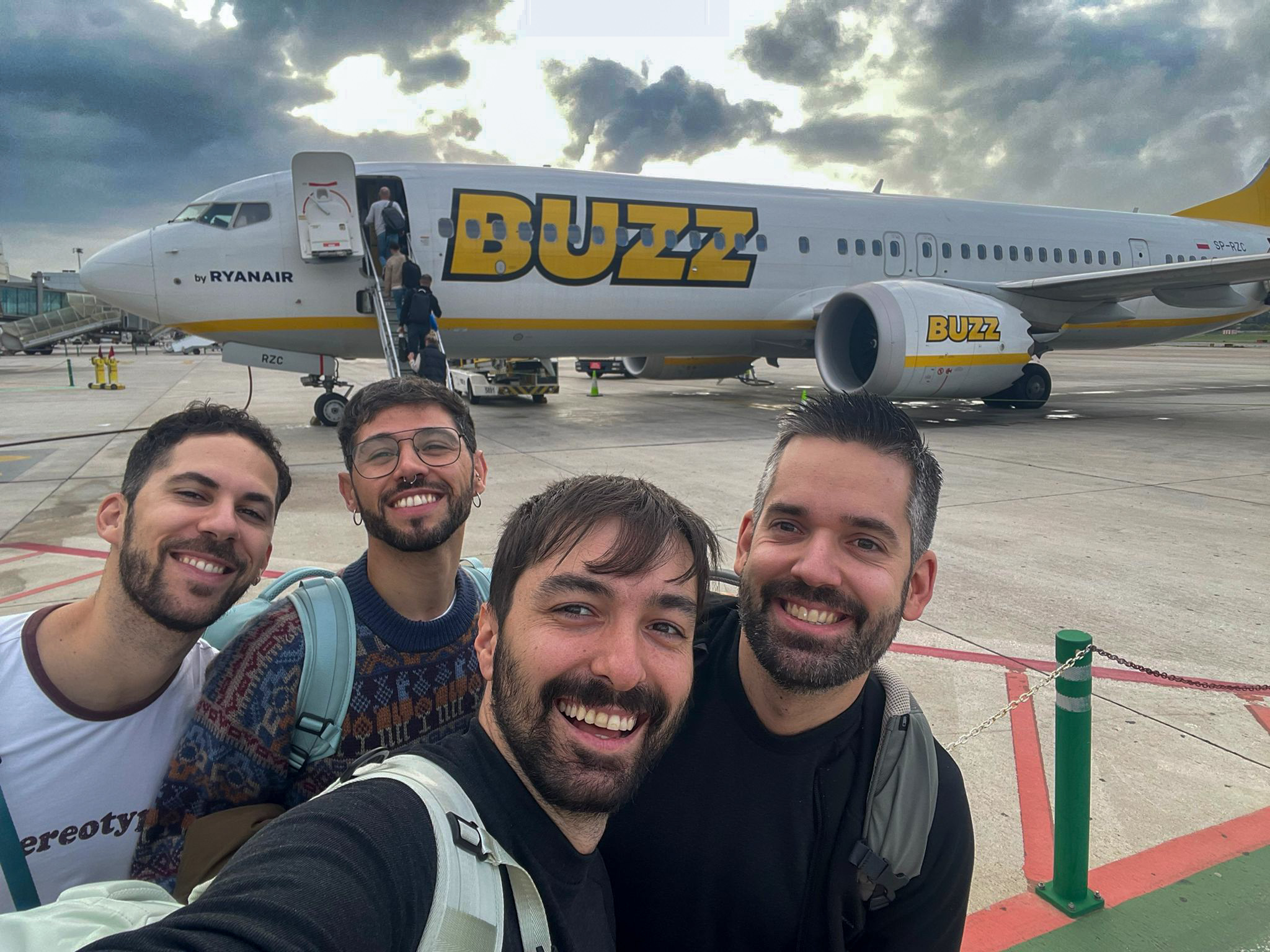 Aeropuerto de Kaunas, Lituania. Avión de la aerolínea Buzz