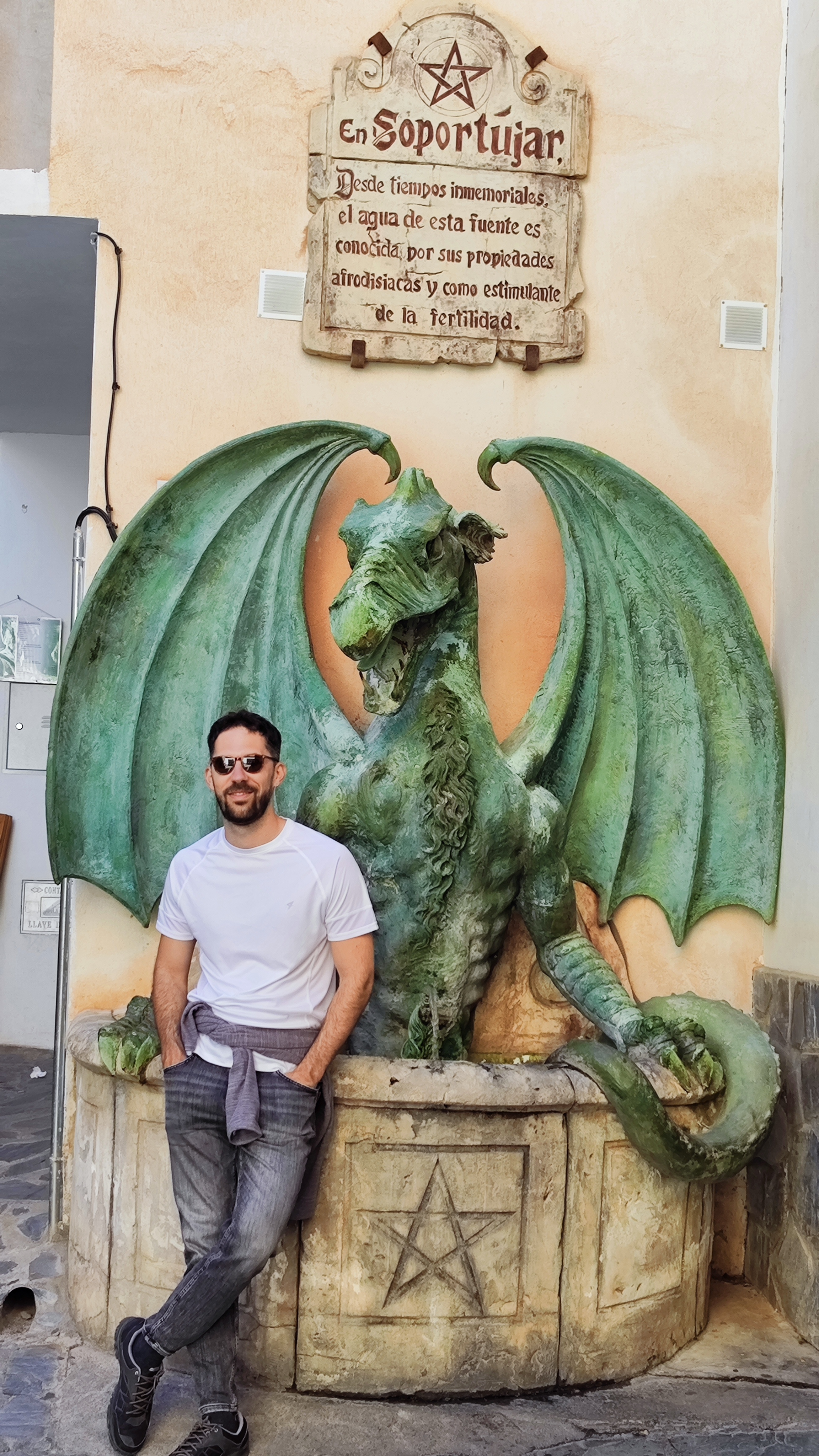 Fuente del Dragón, en Soportújar