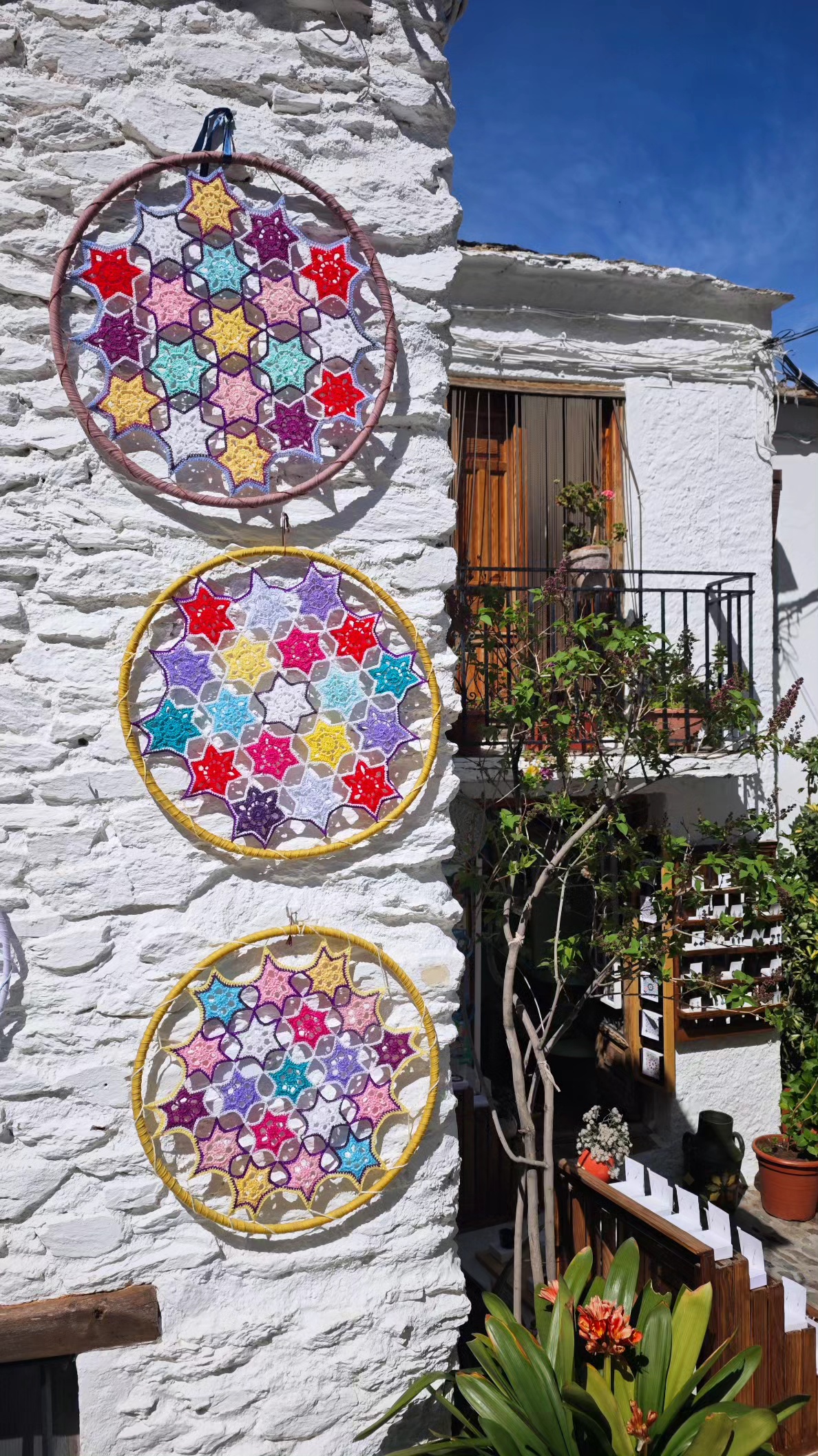 Artesanía local en crochet de pampaneira