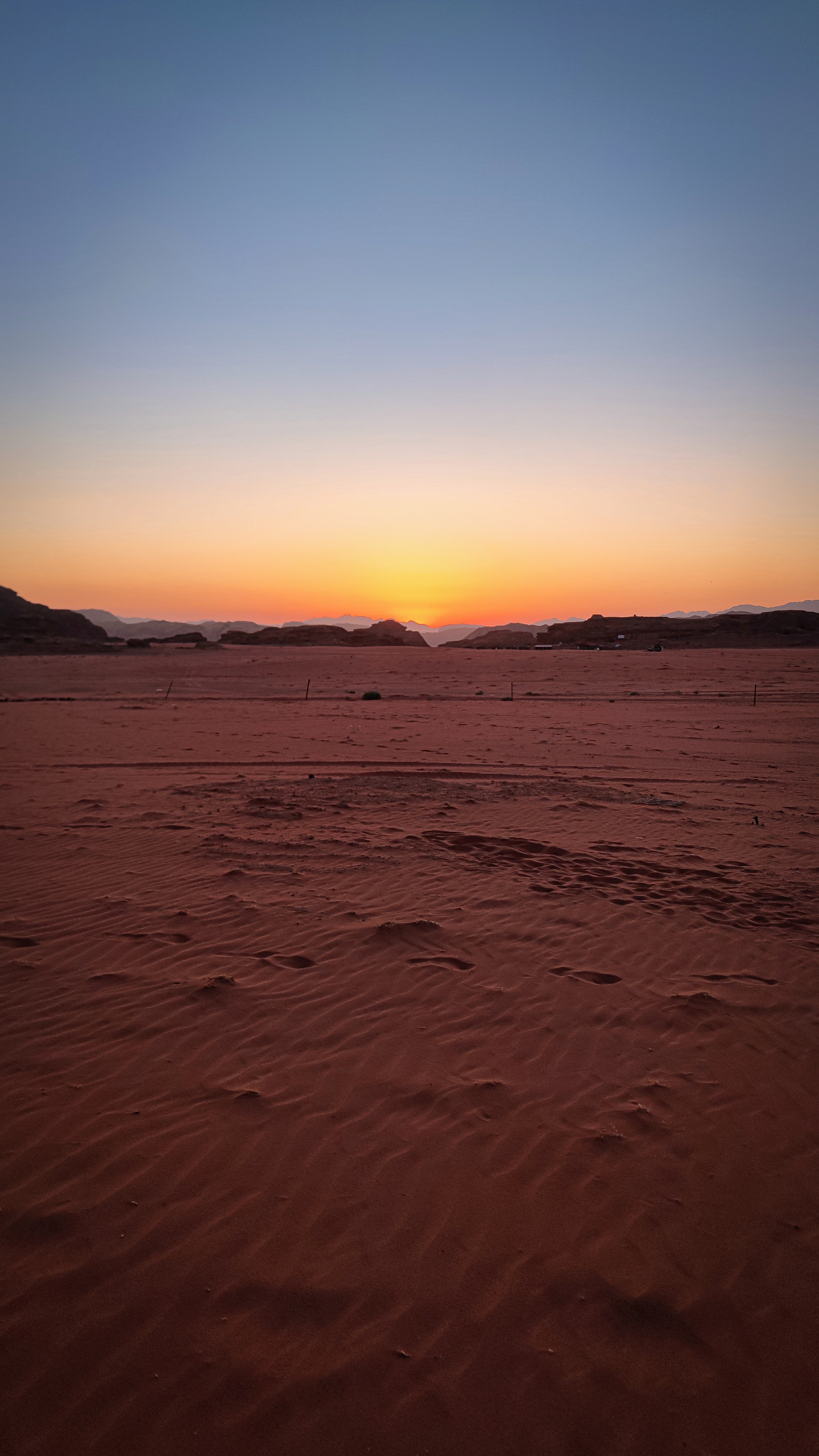Atardecer en el desierto de Wadi Rum