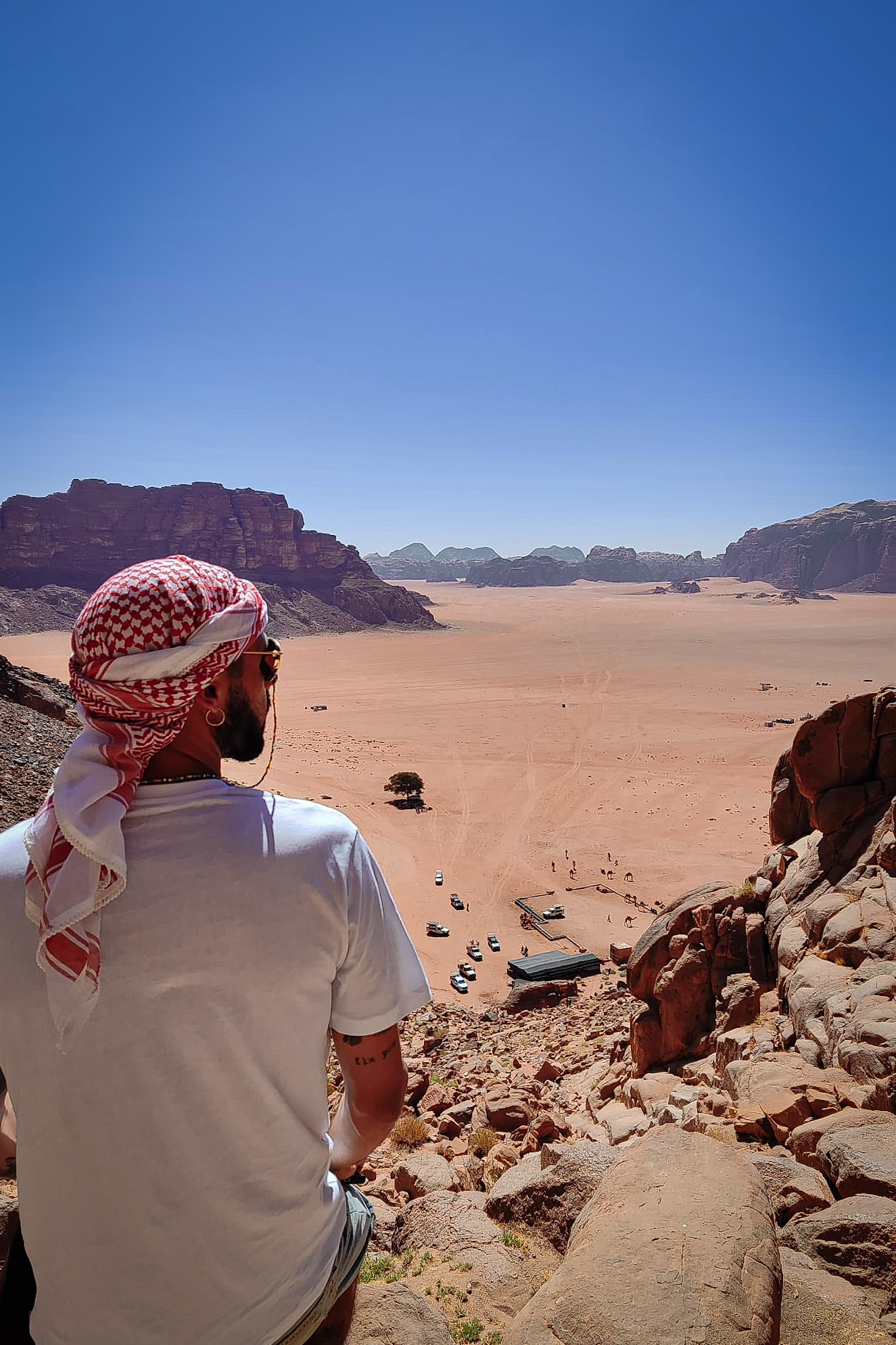 Vistas panorámicas desde Lawrence Spring, Desierto de Wadi Rum, Jordania