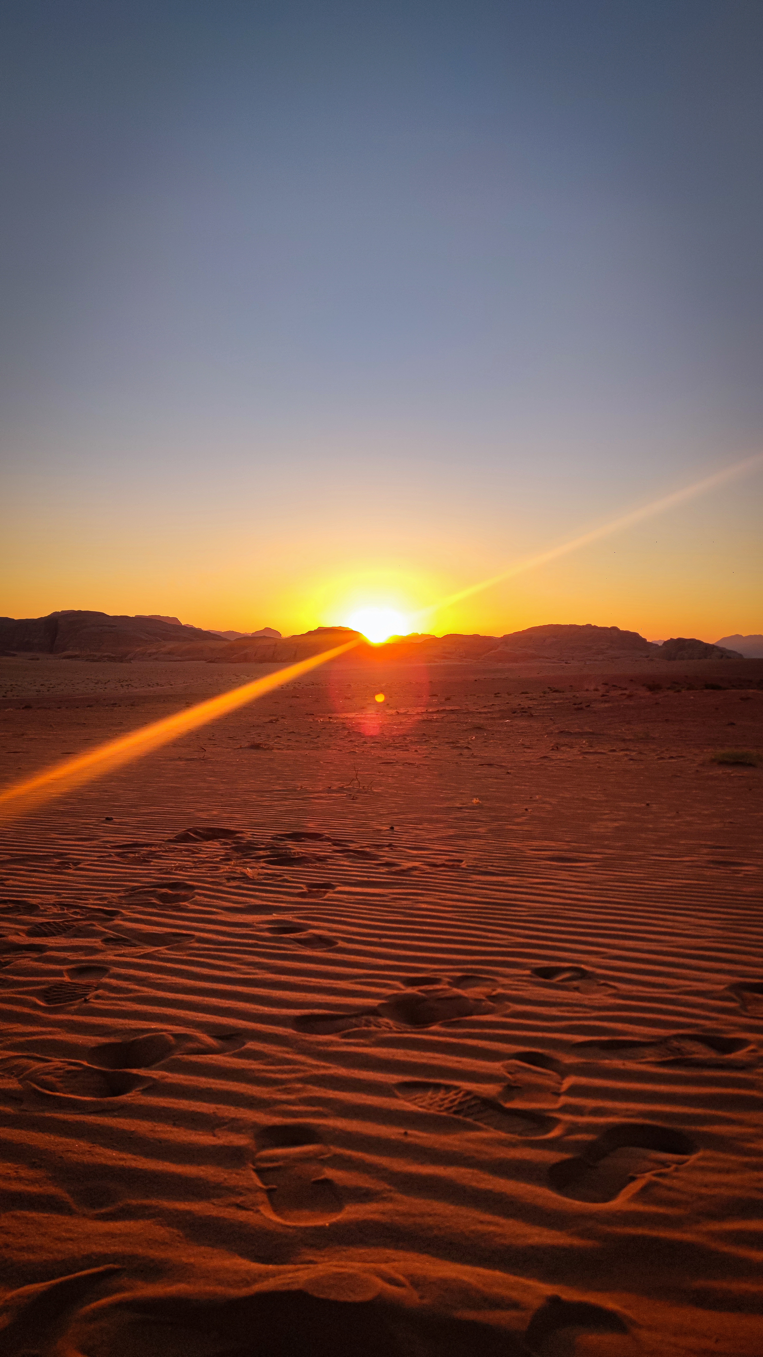 Atardecer en el desierto de Wadi Rum