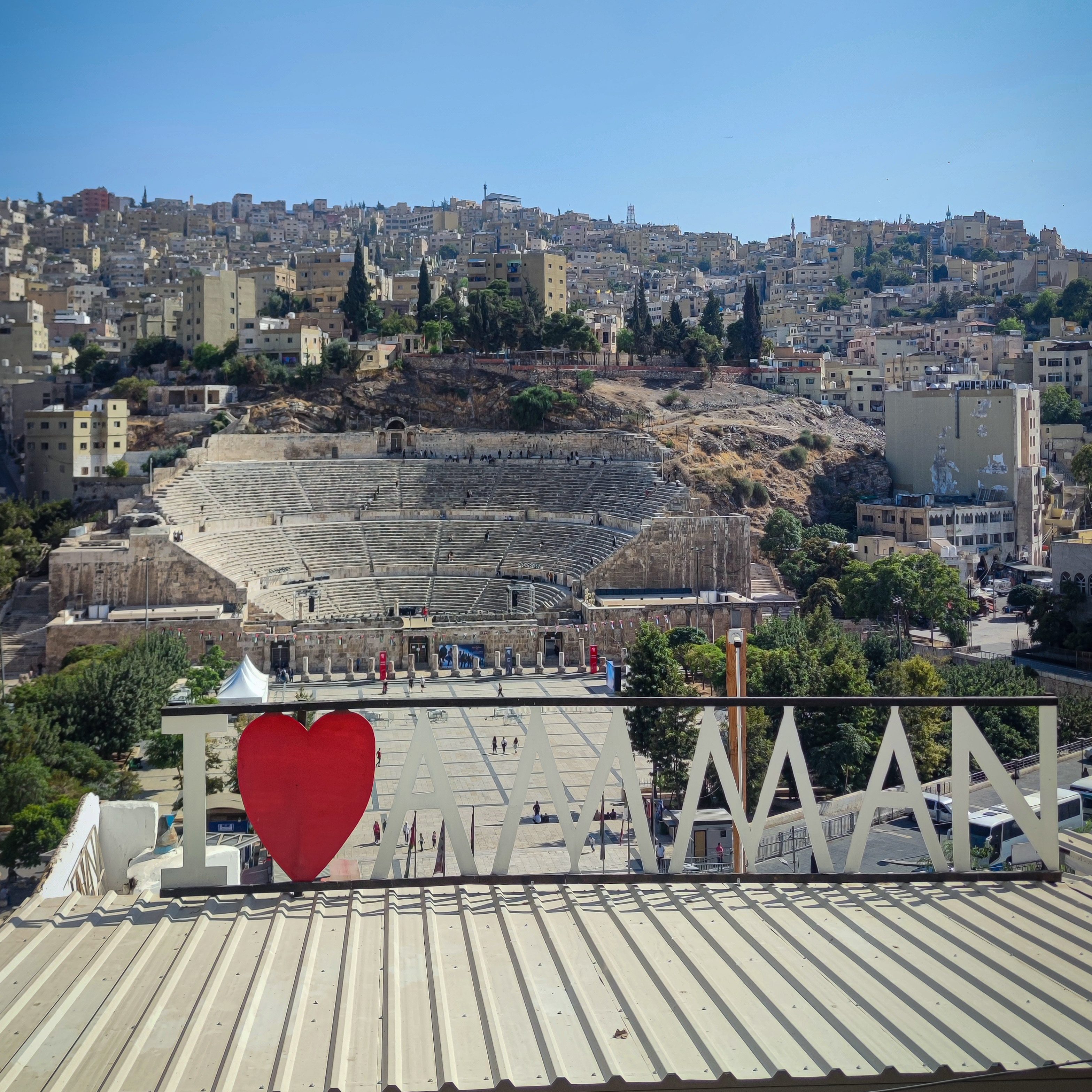 Teatro Romano de Ammán, desde la colina de la Ciudadela.
