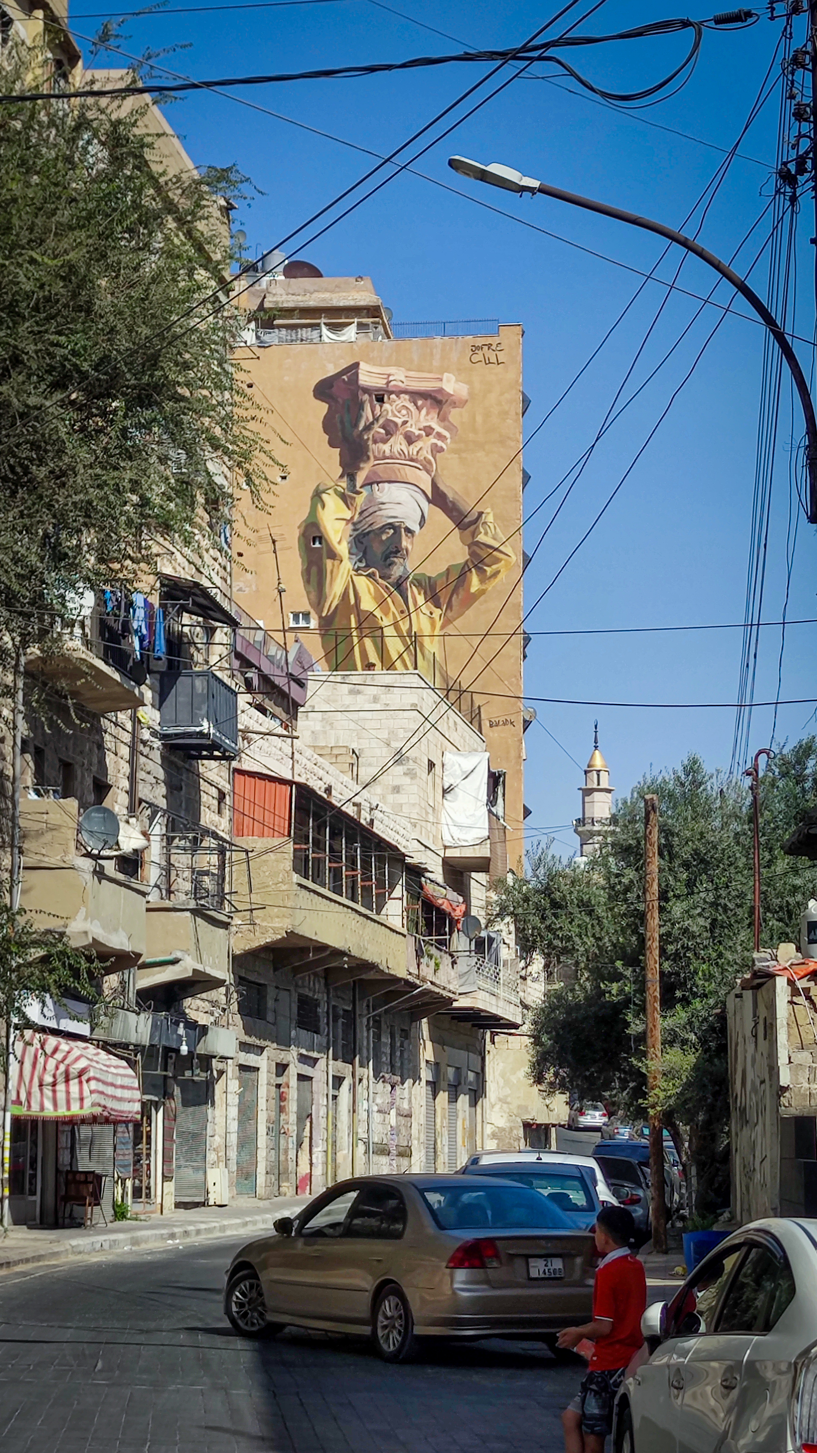 Graffitis en las fachadas de Ammán, Jordania.