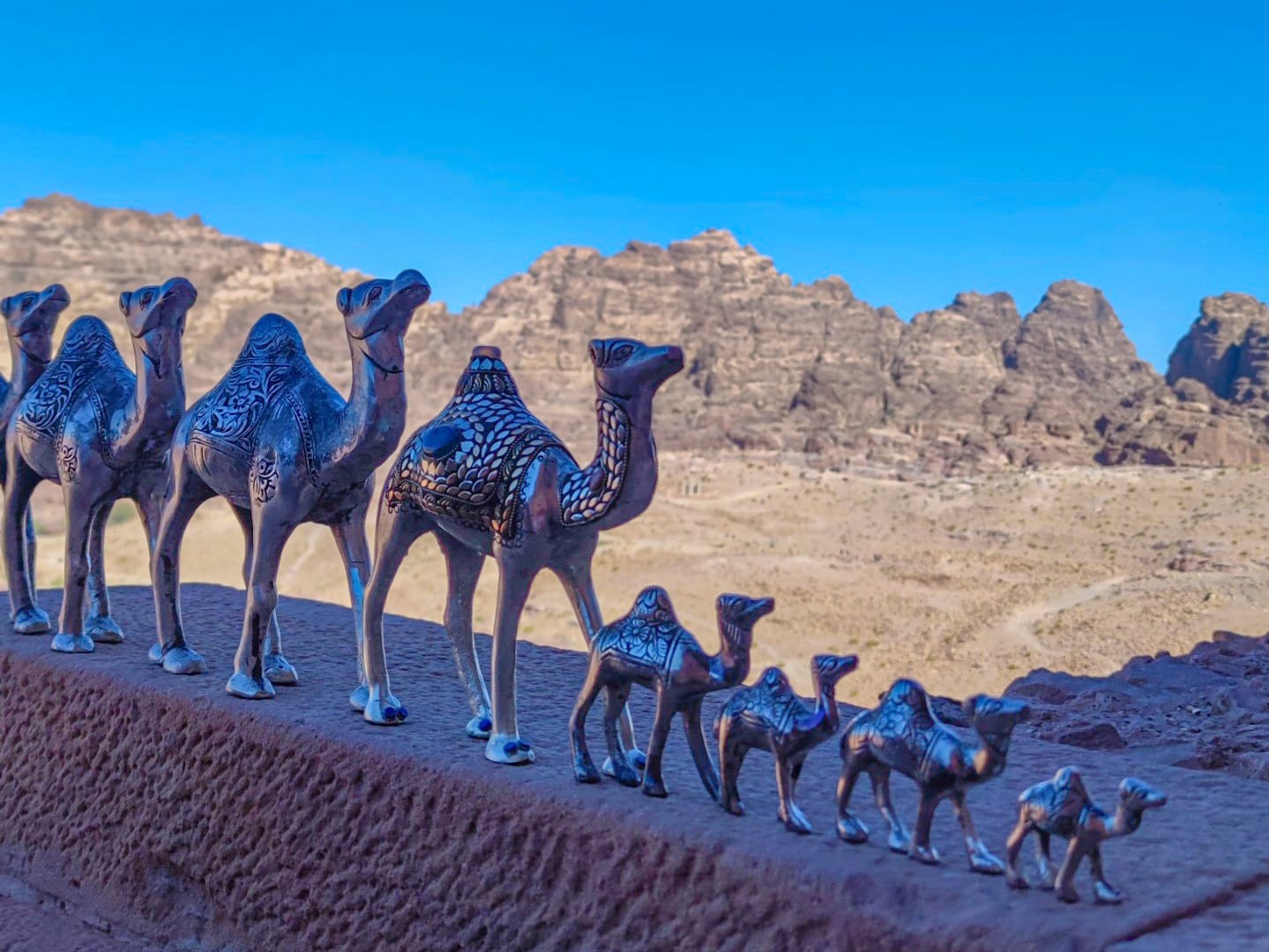 Souvenirs de camellos en Petra, Jordania.