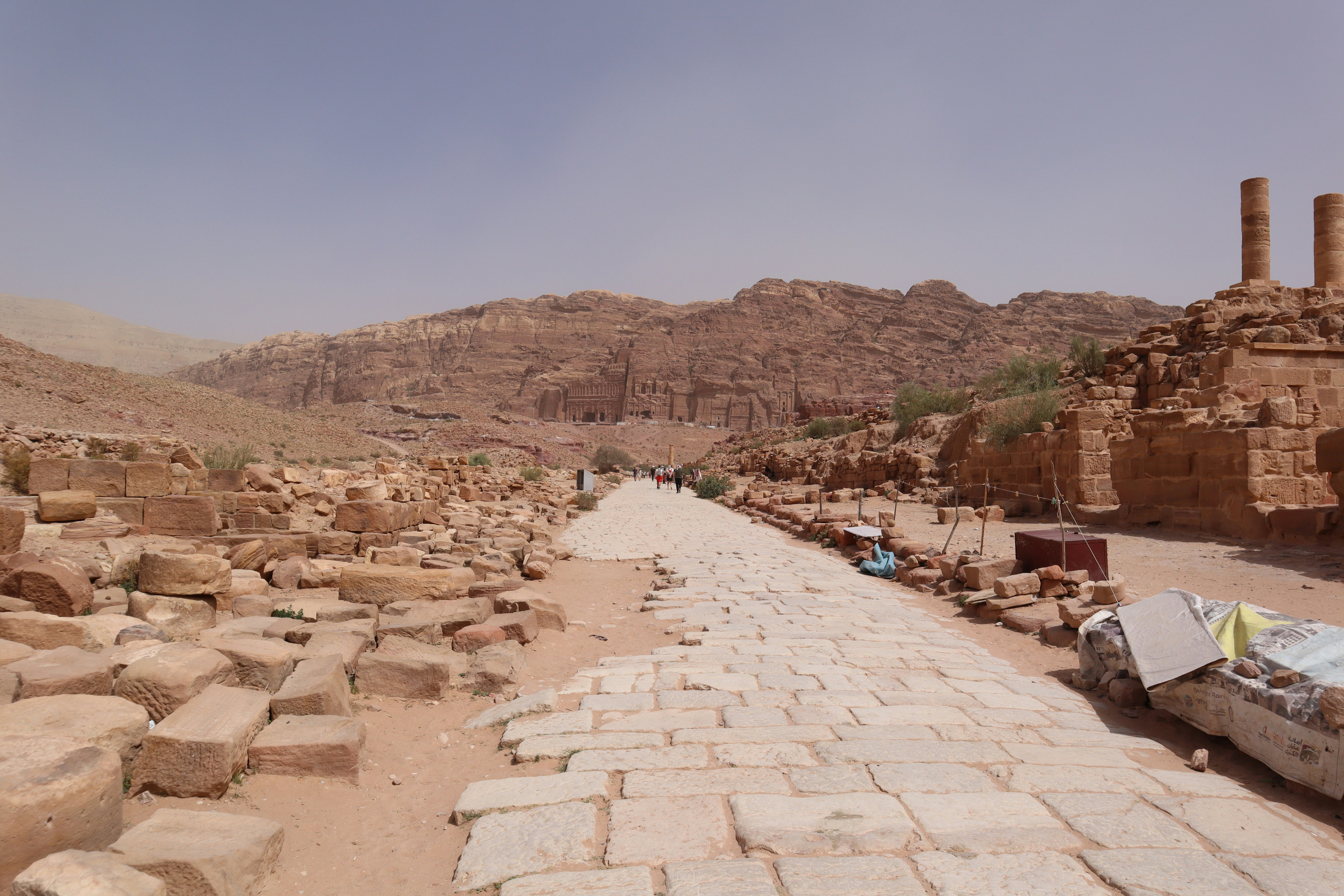 Avenida de las Columnas (Cardo Maximus), Petra, Jordania.