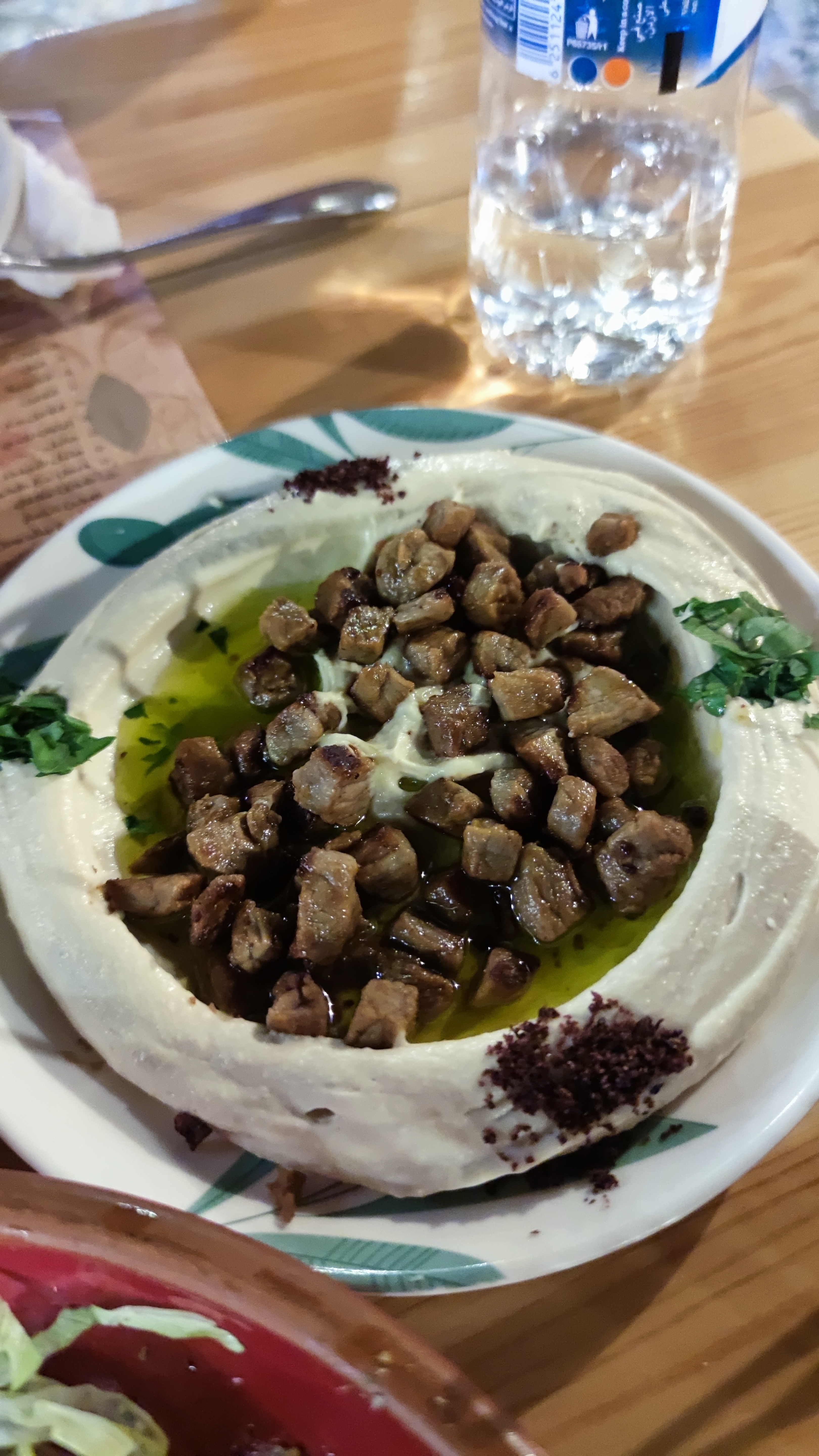 Hummus con carne en el Restaurante Khashoka de Aqaba