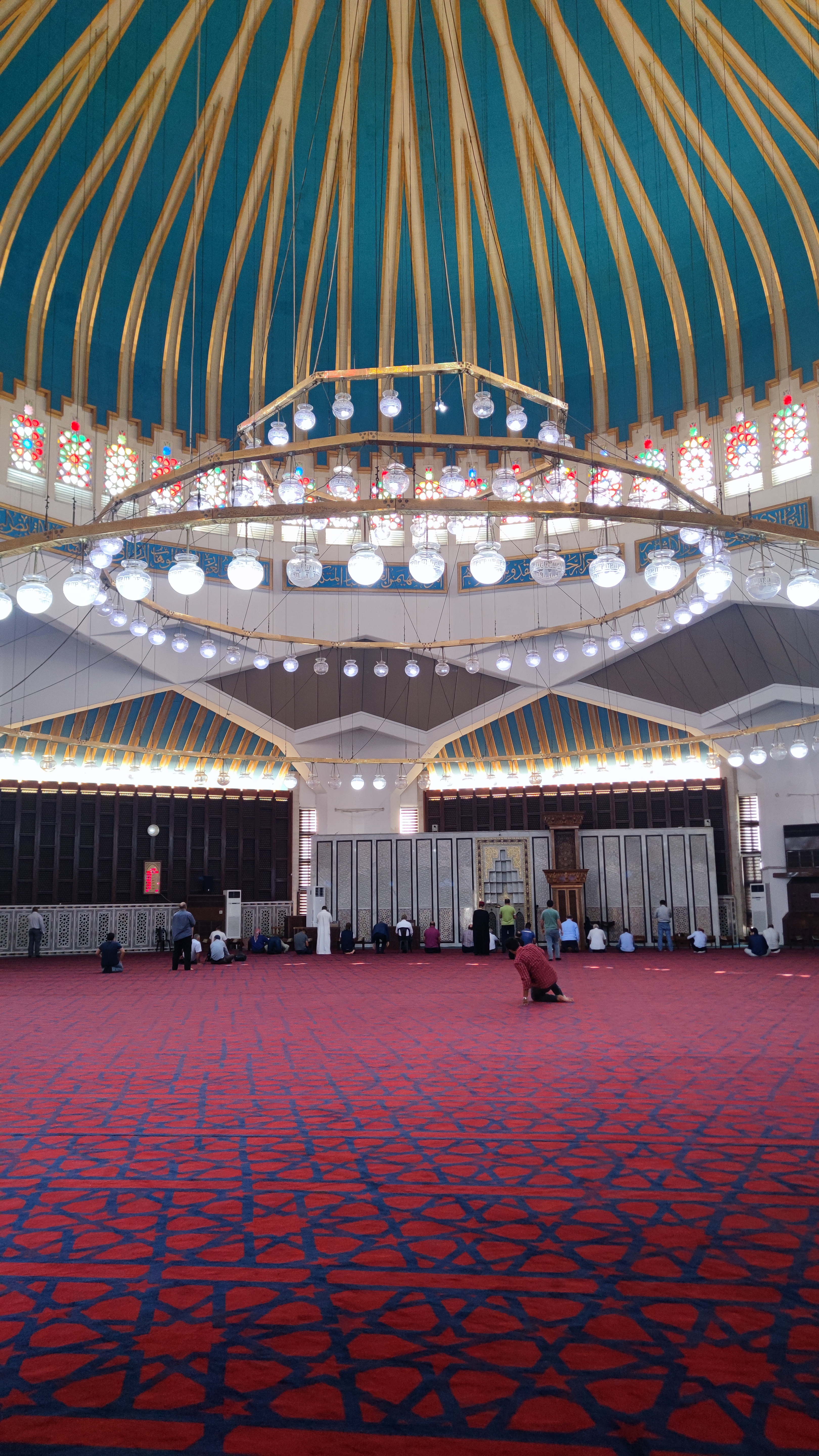 Sala de Oración, Mezquita Azul (Mezquita del Rey Abdullah I). Ammán, Jordania.