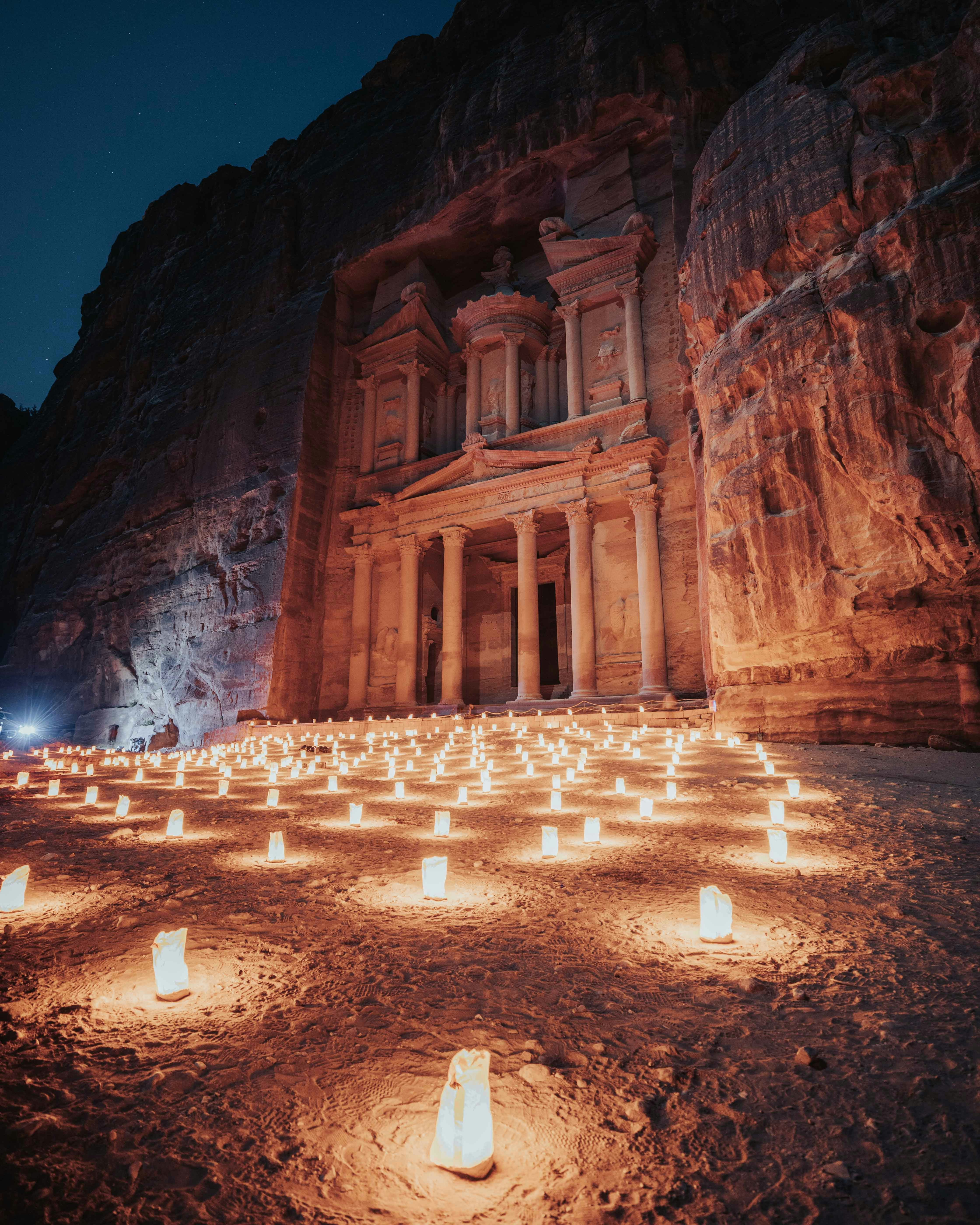 Petra by night, Petra, Jordania.