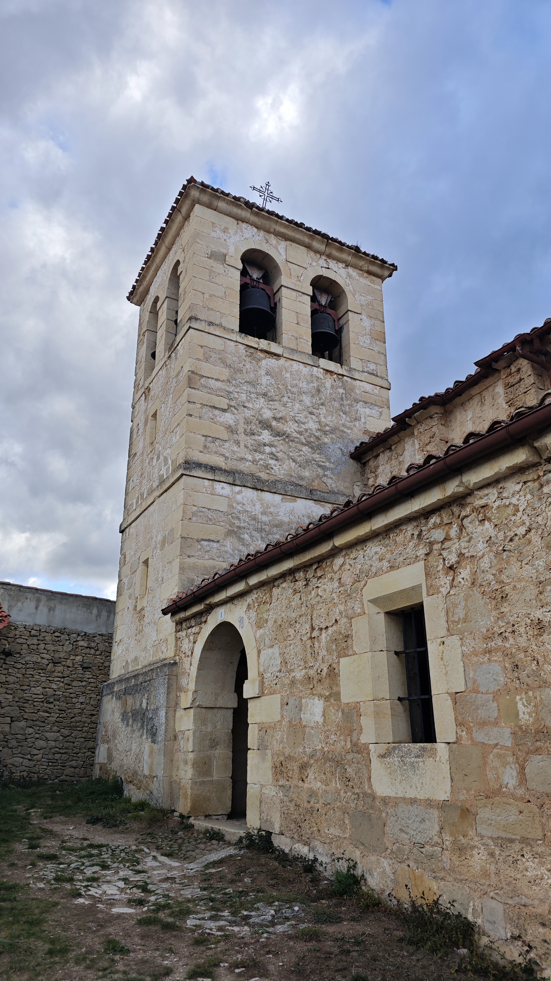 Iglesia de San Pelayo, Puentedey, Burgos.
