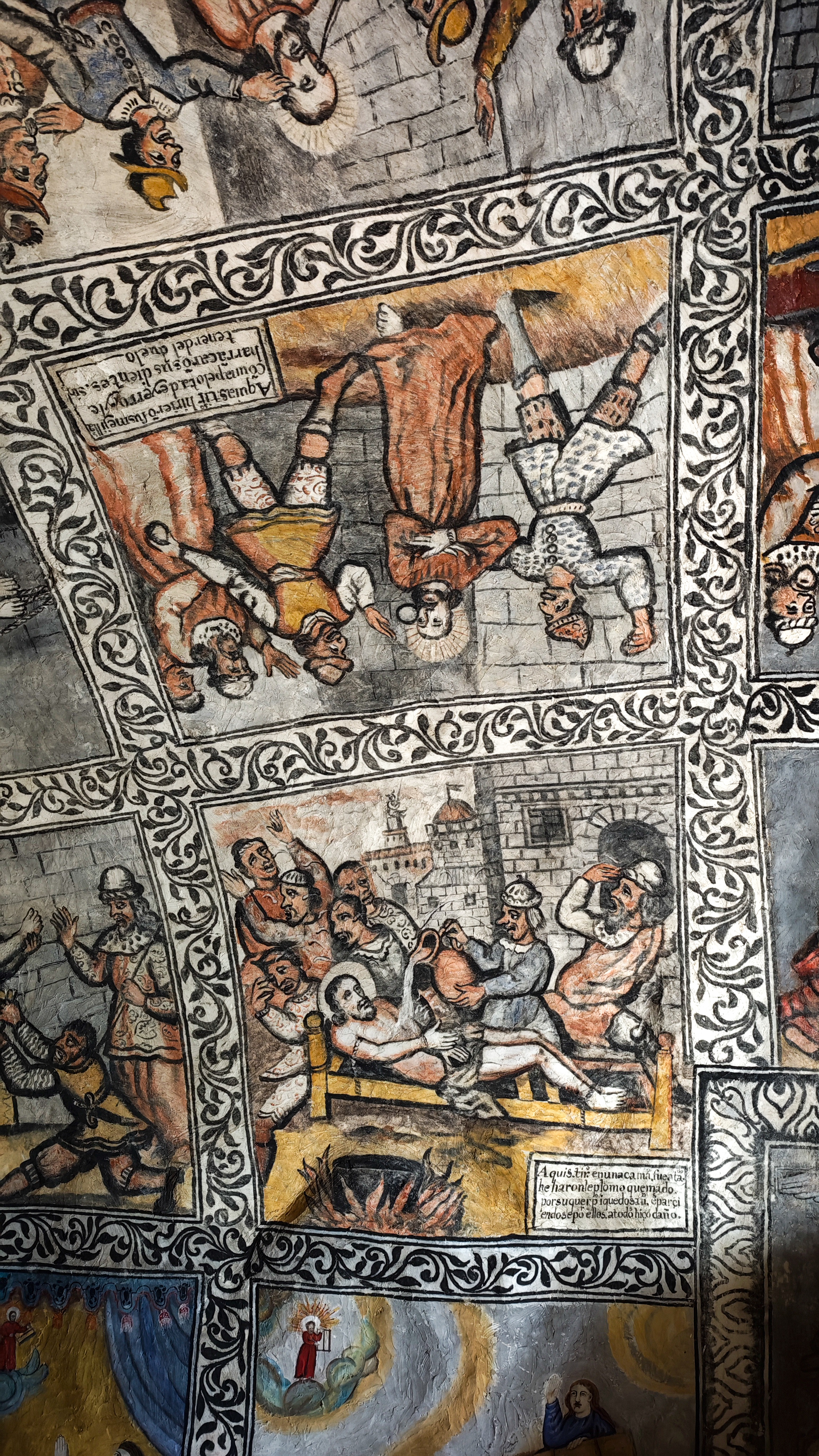 Interior de la Ermita de San Bernabé, Monumento Natural Ojo Guareña, Sotoscueva, Burgos