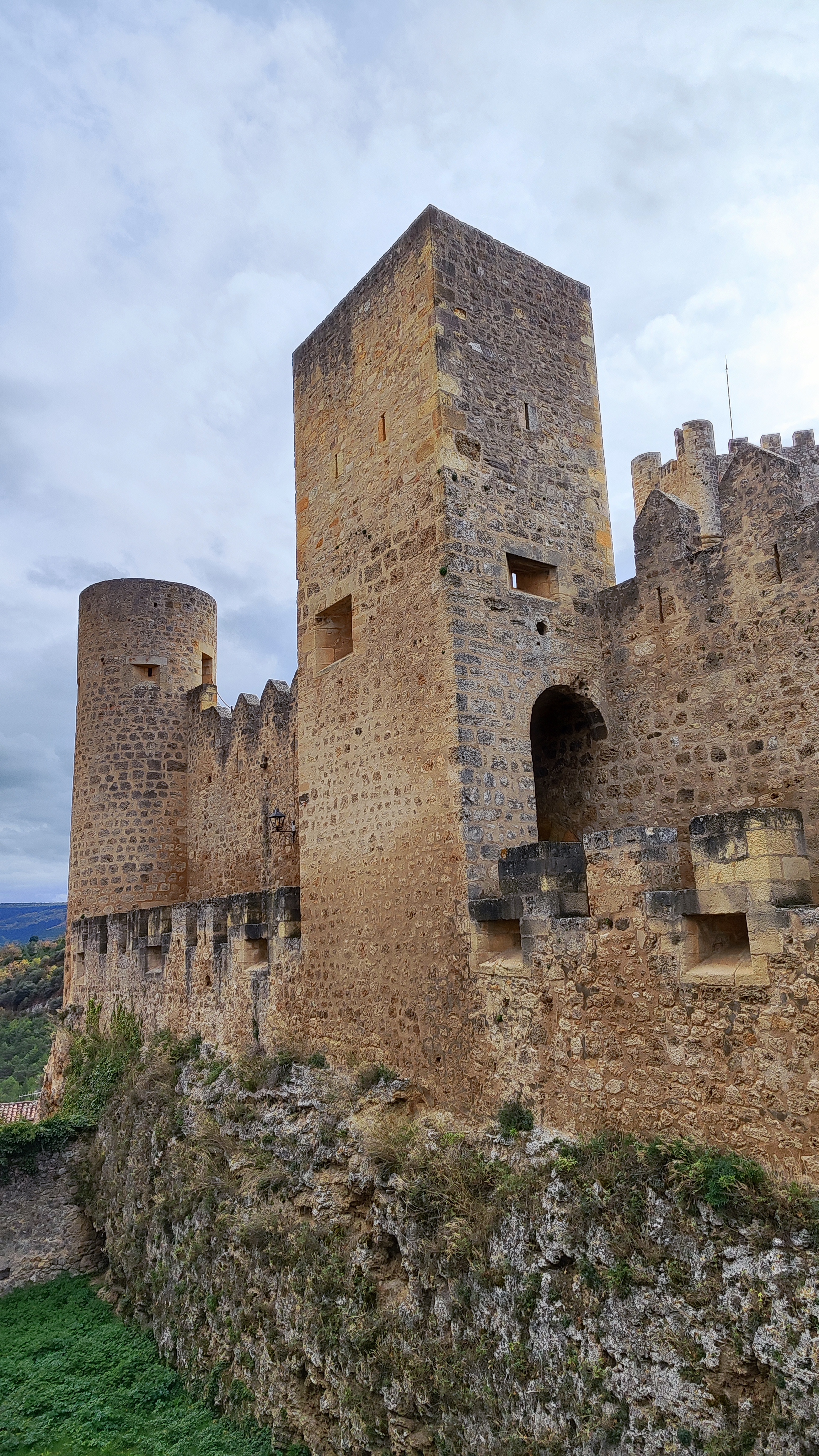 Castillo medieval en Frías, Burgos