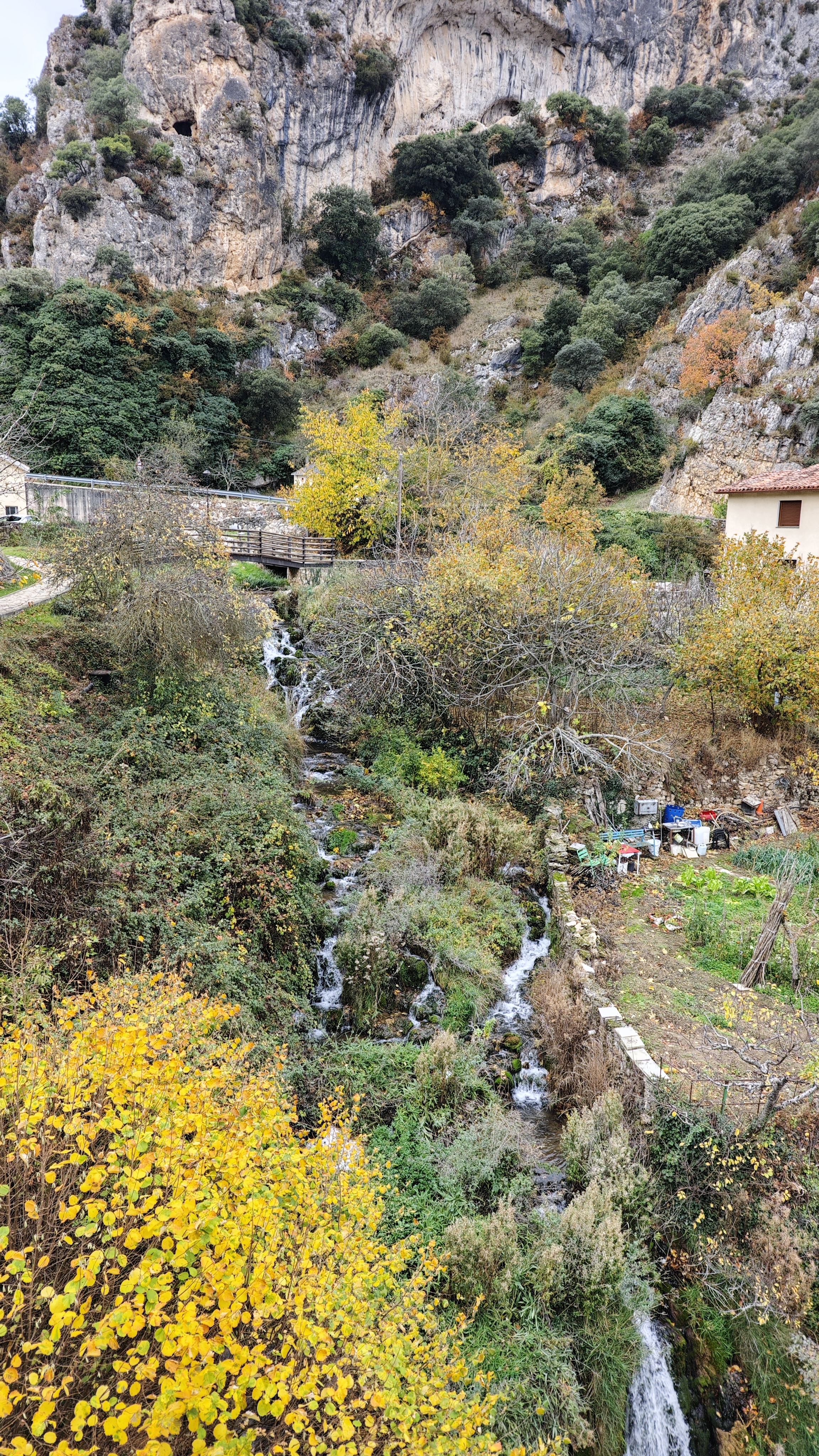 Vistas panorámicas desde los miradores naturales de Tobera, Burgos.