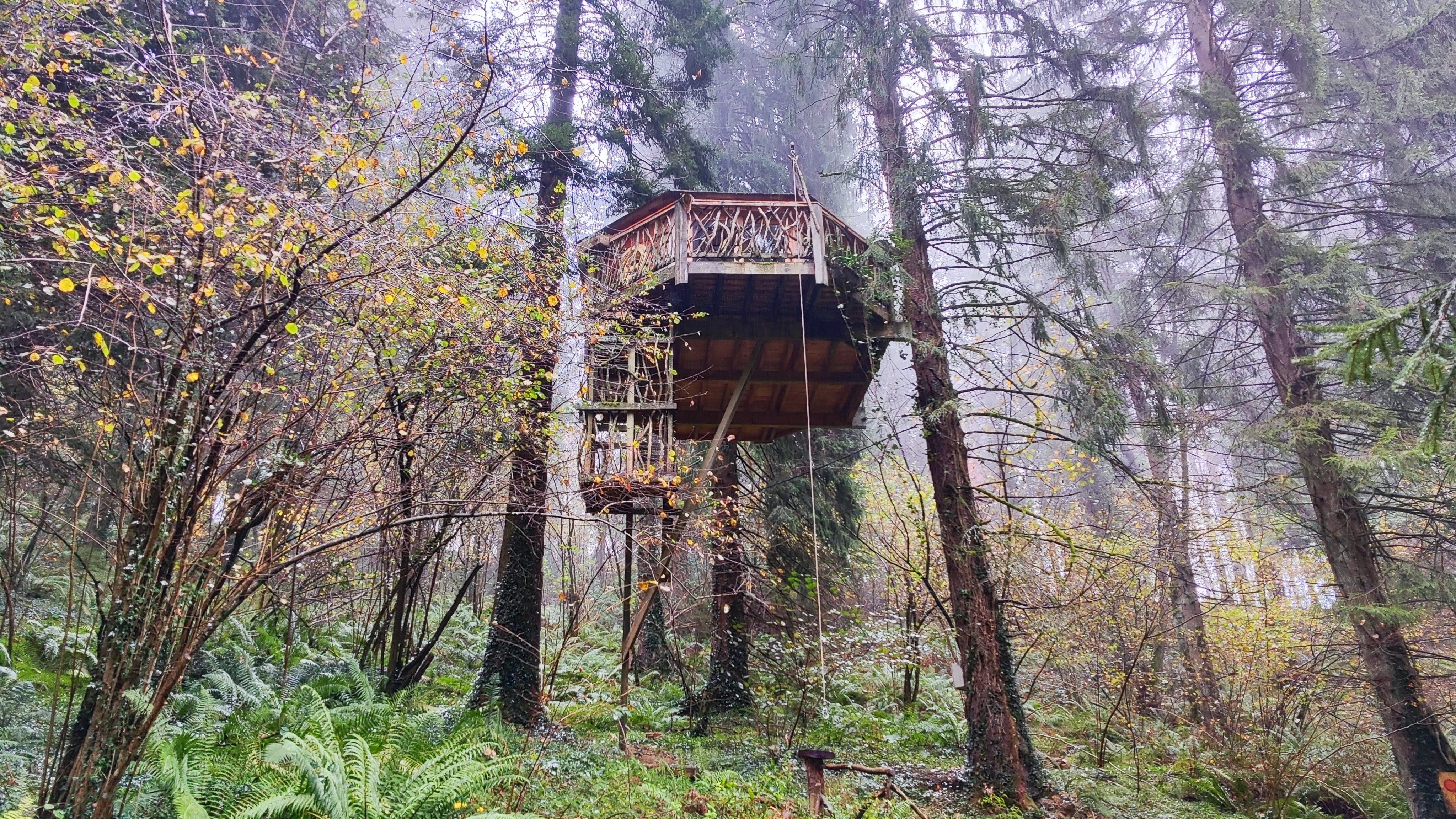 Cabaña Eguzki, en la cabaña en los árboles, País Vasco